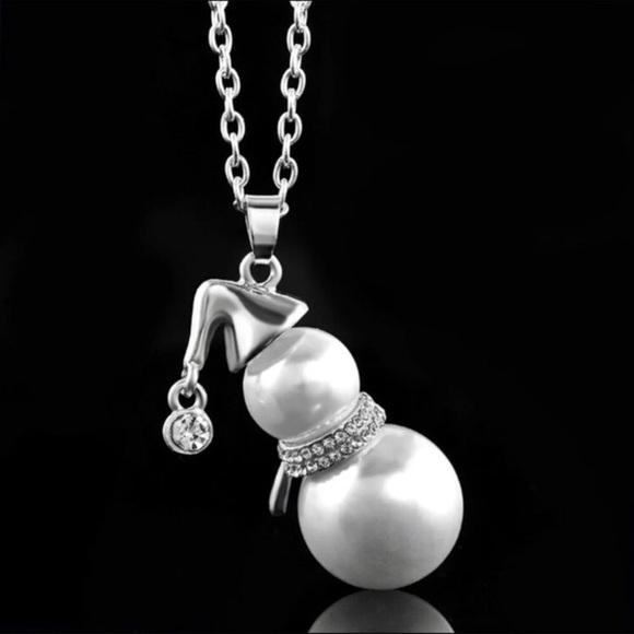 Simply Adorable Pearl Snowman Necklace - Picture 2 of 2